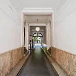 アパート Cankar's Private Place The Luxe リュブリャナ