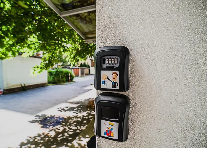 Cankar's Private Place The Luxe דירה *